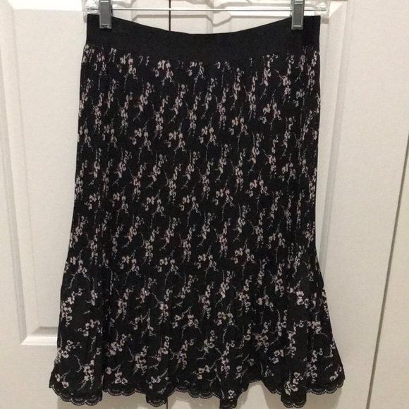 Le Gali Black Pink Floral Pleated Midi Skirt Lace Hem Pull-On Size M - Picture 4 of 16